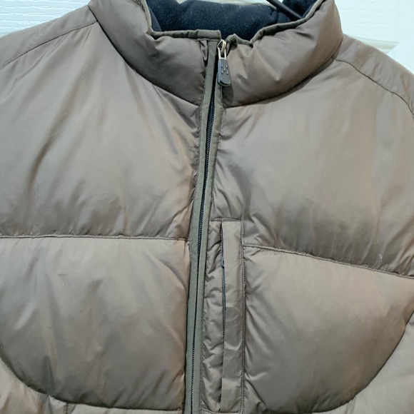 Men’s Gap puffer vest in brown, XL - Picture 6 of 8